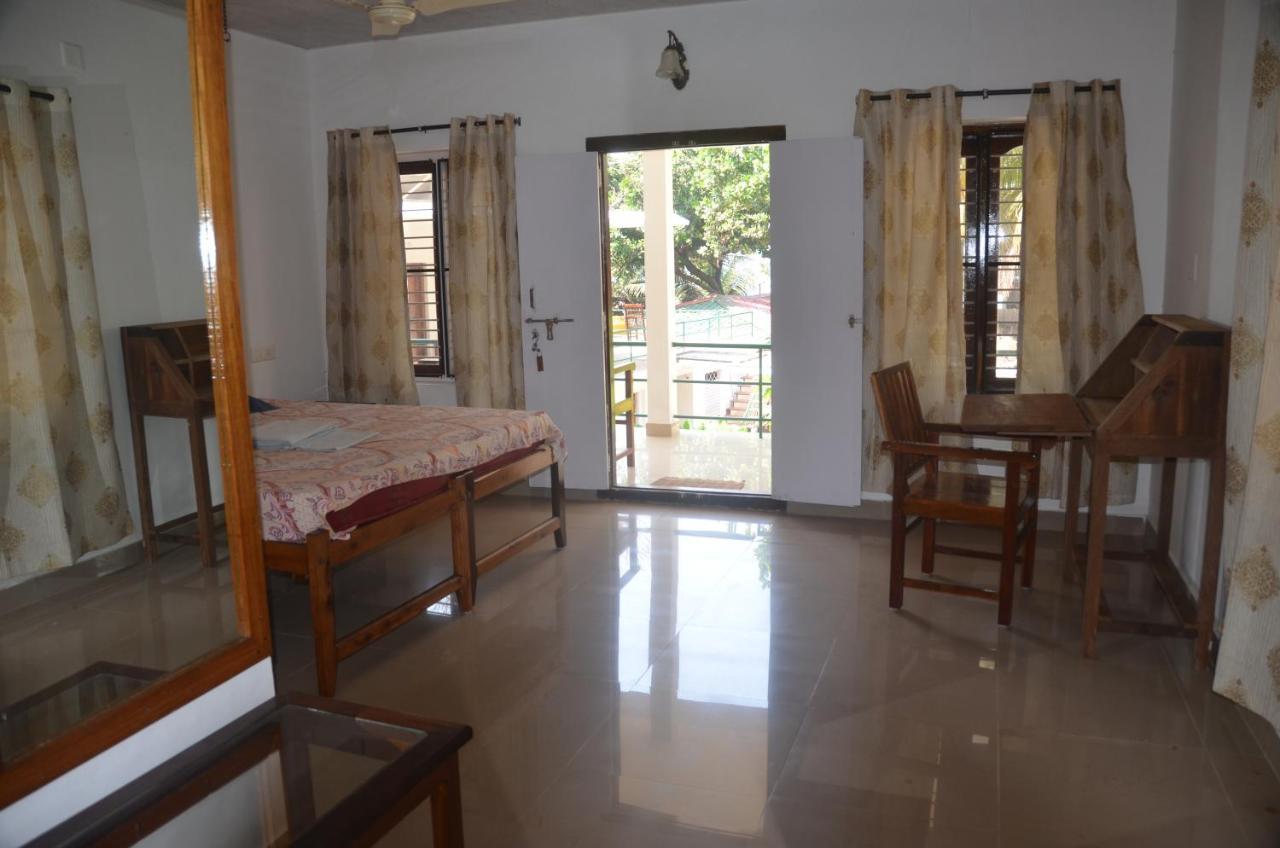 Arya Homestay Bougain Villa Gokarna  Ngoại thất bức ảnh